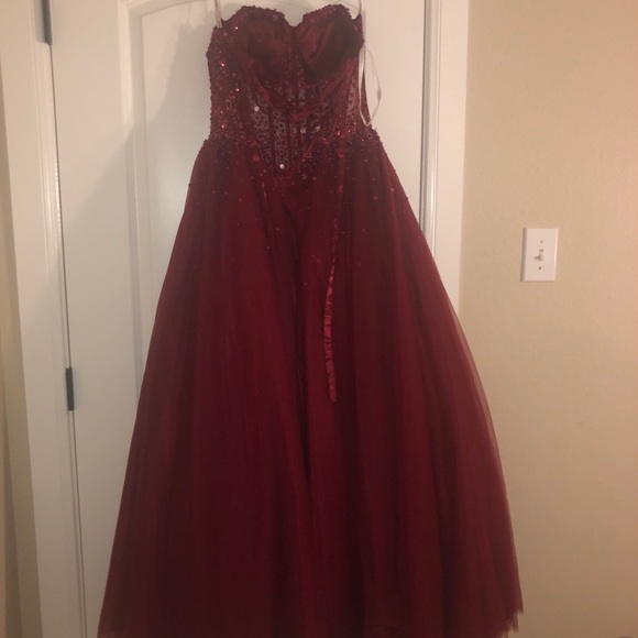 Prom Dress - Picture 2 of 3